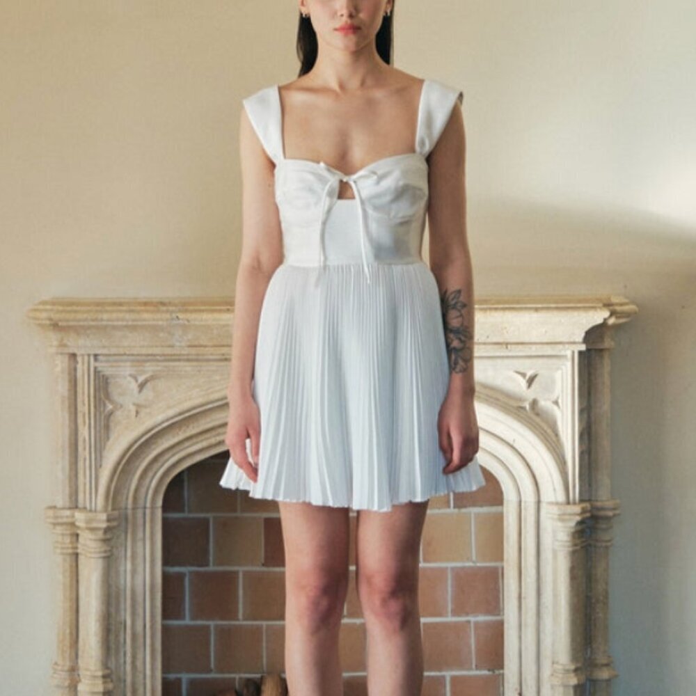 Nwt Maison Amory The Lovely White Pleated Mini Dress Size Xl — image 2 of 8